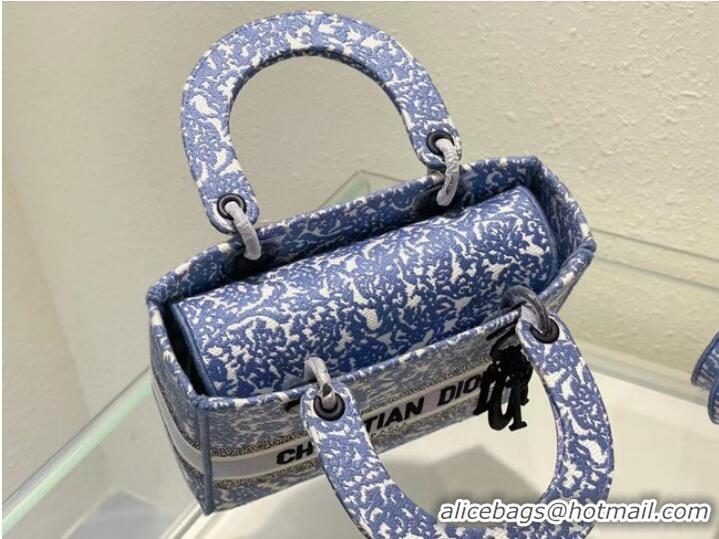 Famous Brand MEDIUM LADY D-LITE BAG Blue Dior Brocart Denim-Effect Embroidery M0565