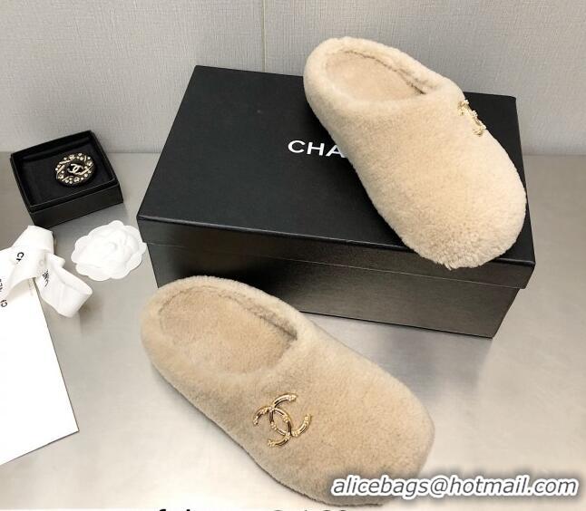 Stylish Chanel Shearling Flat Mules White 110409