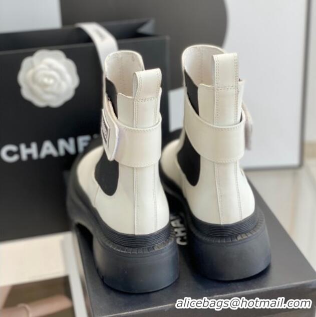 Sumptuous Chanel Calf Leather Ankle Boots with CHANEL Band White 112809