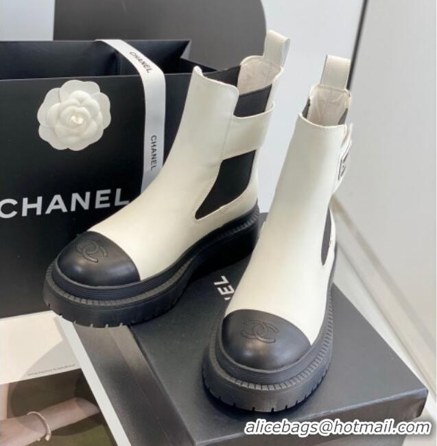 Sumptuous Chanel Calf Leather Ankle Boots with CHANEL Band White 112809