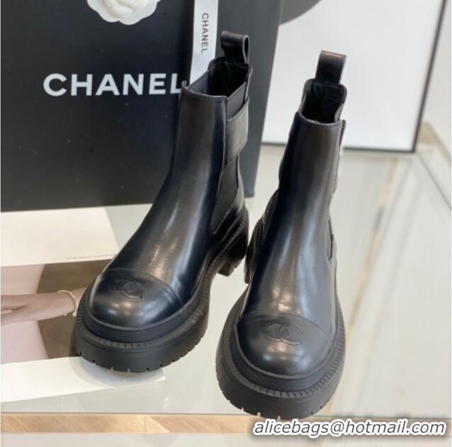 Charming Chanel Calf Leather Ankle Boots with CHANEL Band Black 112810