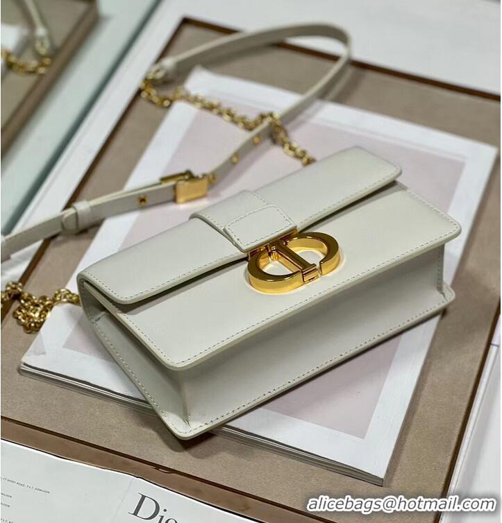 Pretty Style DIOR 30 MONTAIGNE EAST-WEST BAG WITH CHAIN Calfskin M9334 Latte