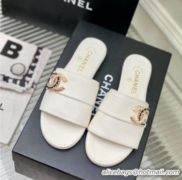 Classic Hot Chanel Leather Flat Slide Sandals with CC Charm White 112836