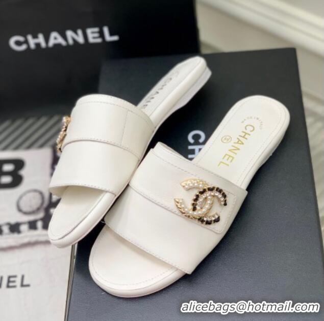 Classic Hot Chanel Leather Flat Slide Sandals with CC Charm White 112836