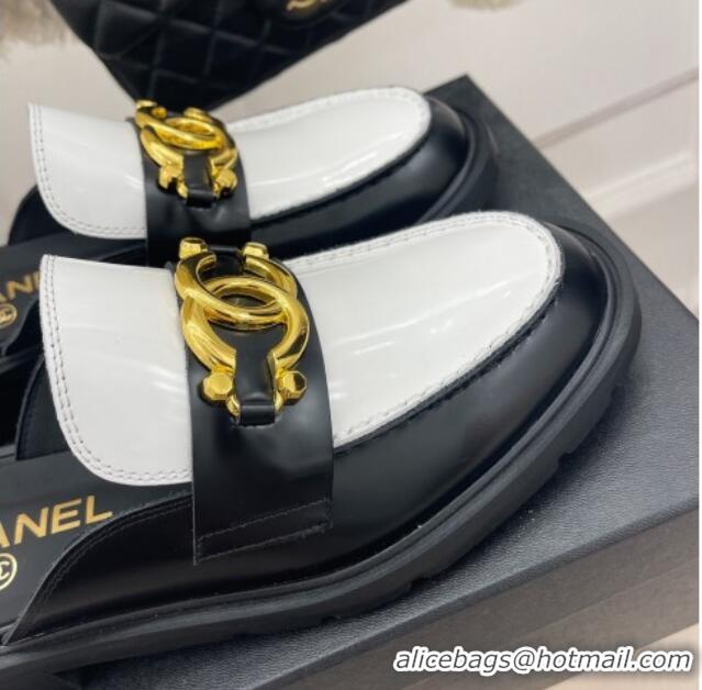 Grade Quality Chanel Shiny Calfskin Flat Mules with Metal CC Black/White 112840