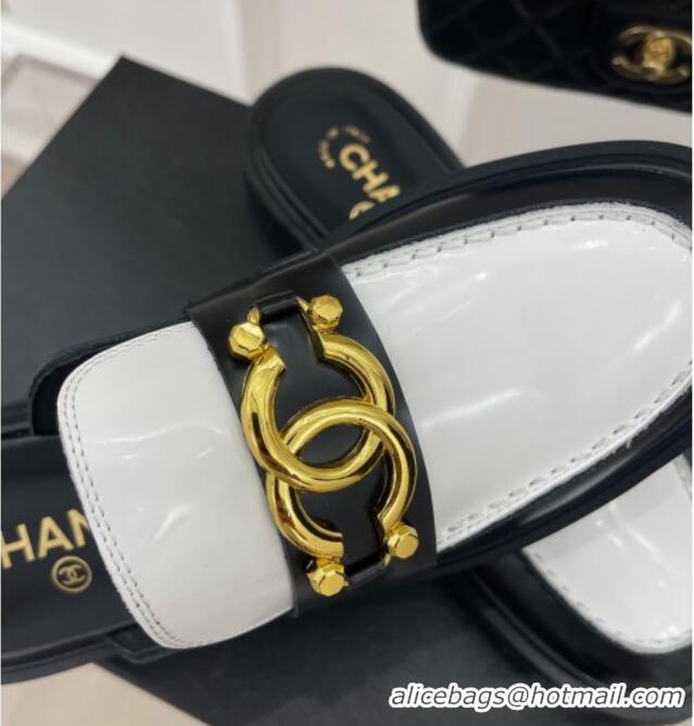 Grade Quality Chanel Shiny Calfskin Flat Mules with Metal CC Black/White 112840