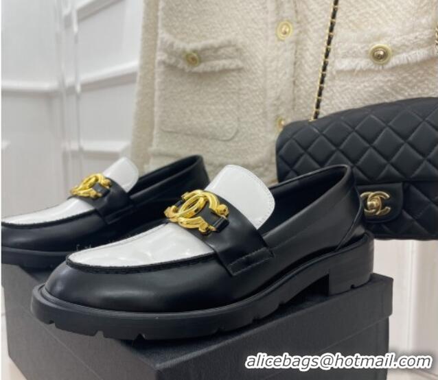 Low Price Chanel Shiny Calfskin Loafers with Metal CC White/Black 112842