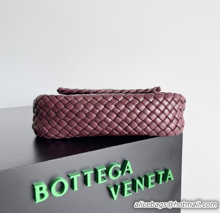 Top Grade Bottega Veneta Small padded intreccio leather shoulder bag 709418 Bordeaux