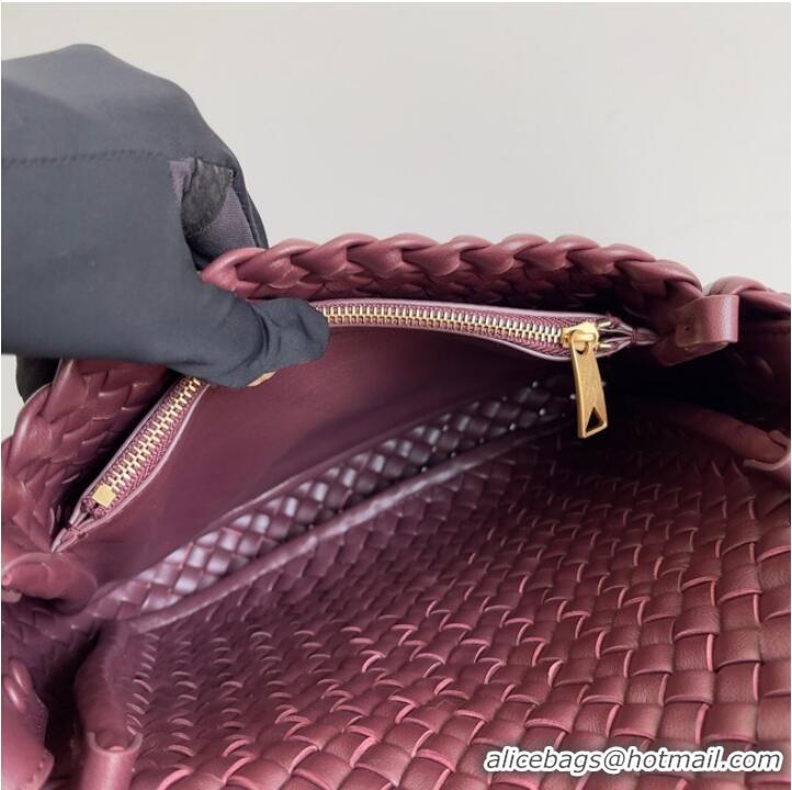 Top Grade Bottega Veneta Small padded intreccio leather shoulder bag 709418 Bordeaux