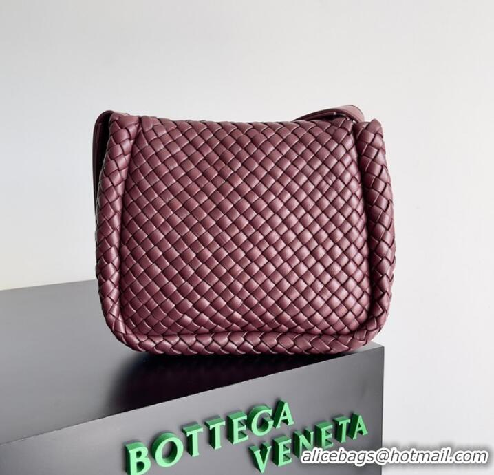 Top Grade Bottega Veneta Small padded intreccio leather shoulder bag 709418 Bordeaux