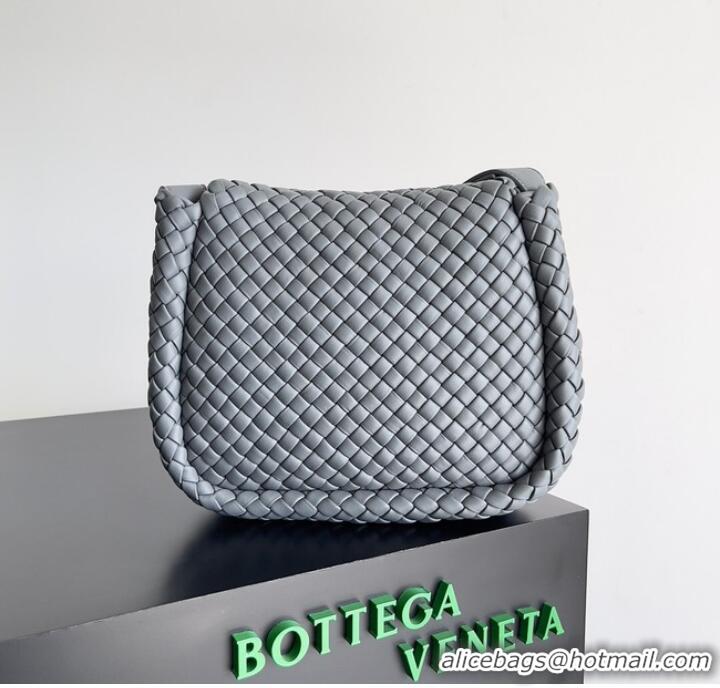 Shop Promotional Bottega Veneta Small padded intreccio leather shoulder bag 709418 Thunder