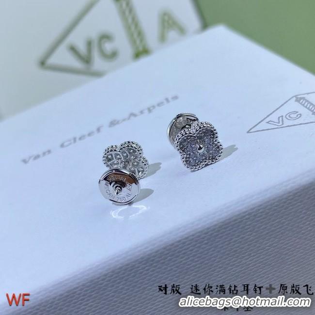 Purchase Van Cleef & Arpels Earrings CE7696