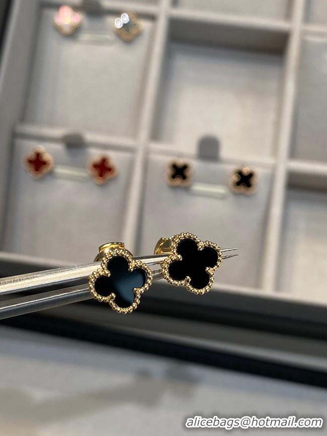 Stylish Van Cleef & Arpels Earrings CE7841