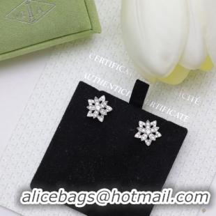 Generous Van Cleef & Arpels Earrings CE9085