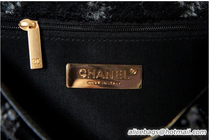 Luxurious CHANEL 19 HANDBAG AS1160&AS1161 black&blue