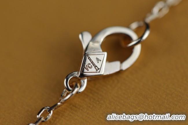 Trendy Design Louis Vuitton Necklace CE9029