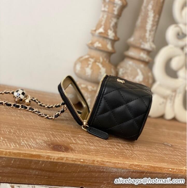 Traditional Specials CHANEL SMALL VANITY WITH CHAIN Lambskin & Gold-Tone Metal 81241 black