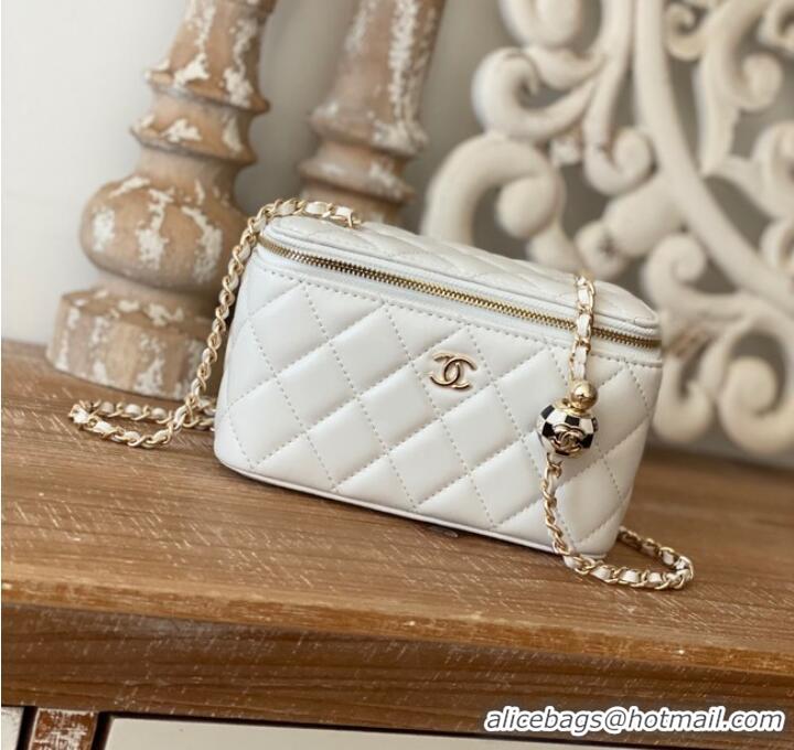 Super Quality CHANEL VANITY WITH CHAIN 81242 white