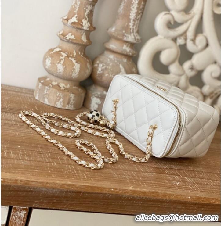 Super Quality CHANEL VANITY WITH CHAIN 81242 white