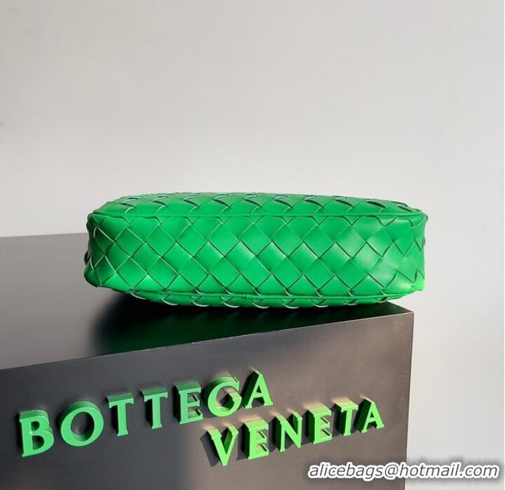 Promotional Bottega Veneta camera bag A66655 green