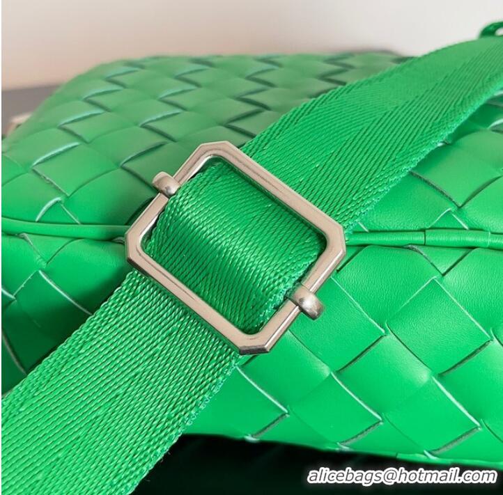 Promotional Bottega Veneta camera bag A66655 green