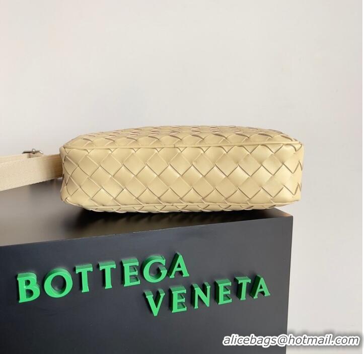 Shop Promotional Bottega Veneta camera bag A66655 apricot