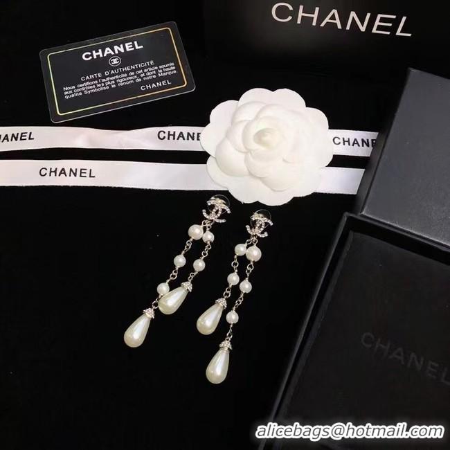 Stylish Chanel Earrings CE7665