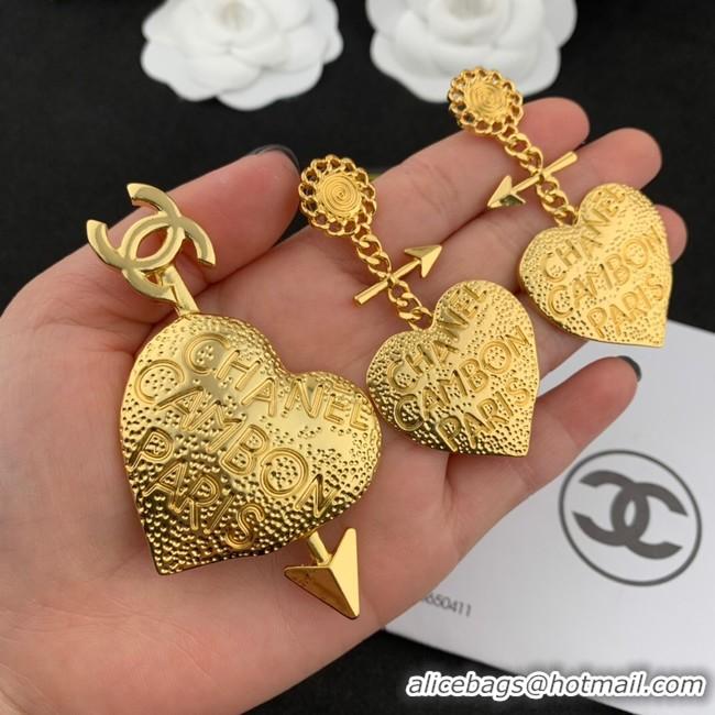 Stylish Chanel Earrings CE7709