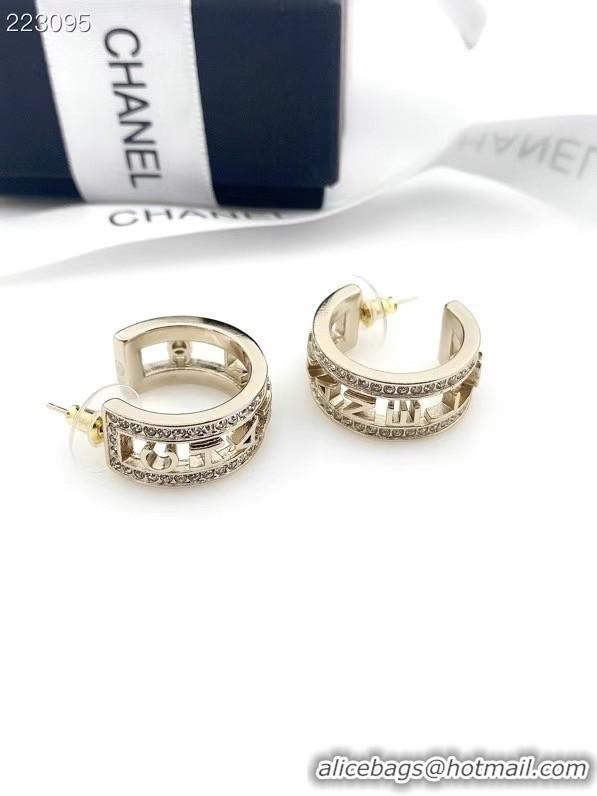 Good Looking Chanel Earrings CE7748