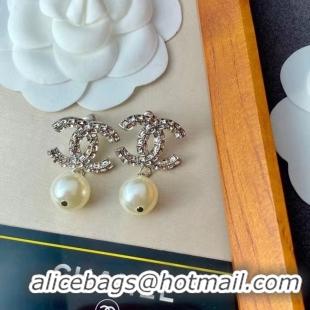 Luxury Cheap Chanel Earrings CE7813