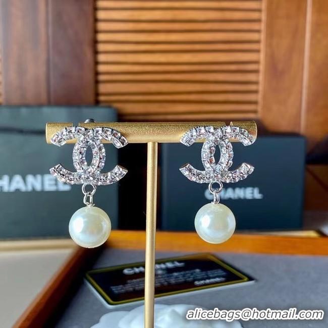 Luxury Cheap Chanel Earrings CE7813