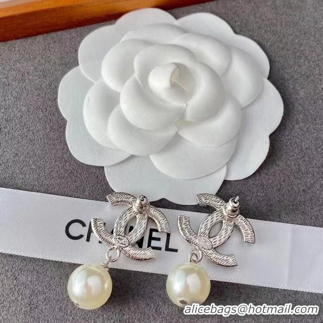 Luxury Cheap Chanel Earrings CE7813