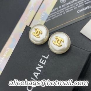 Stylish Chanel Earrings CE7822