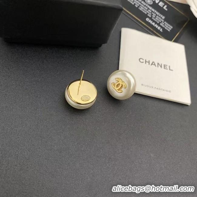 Stylish Chanel Earrings CE7822