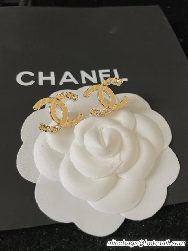 Stylish Chanel Earrings CE7969