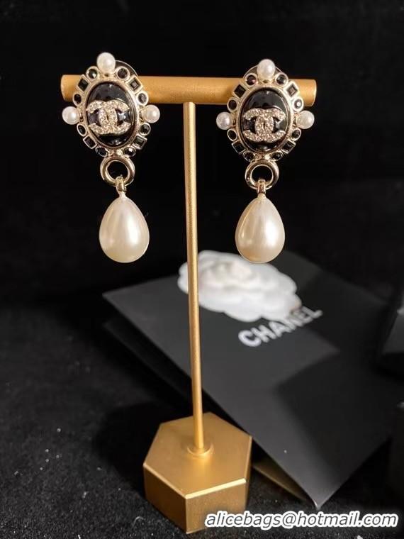 Sophisticated Chanel Earrings CE7800