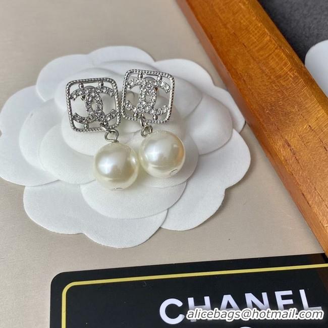 Luxury Chanel Earrings CE8025