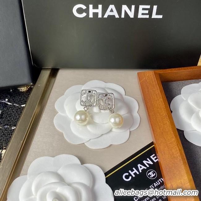 Luxury Chanel Earrings CE8025