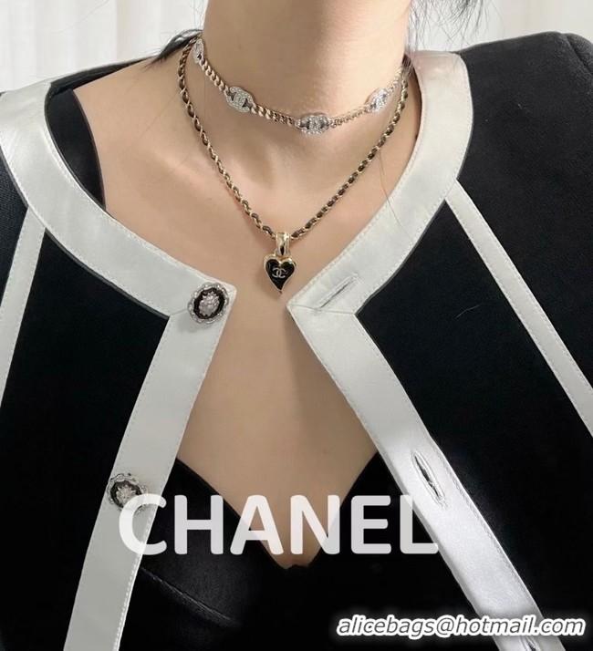 Sophisticated Chanel Necklace CE8037