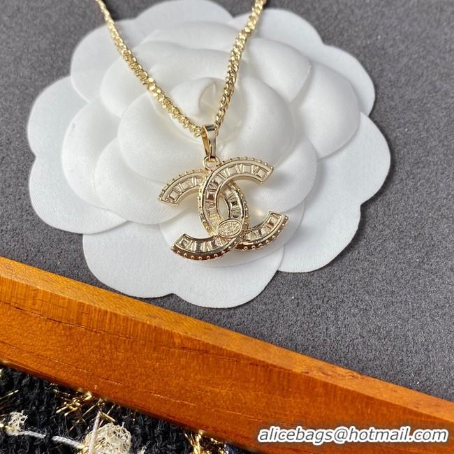 Luxury Chanel Necklace CE8048