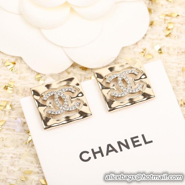 Stylish Chanel Earrings CE8054