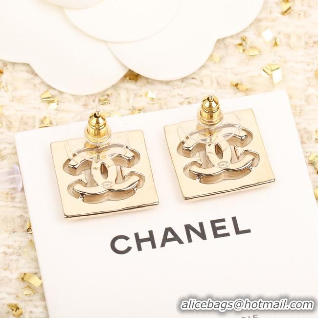 Stylish Chanel Earrings CE8054