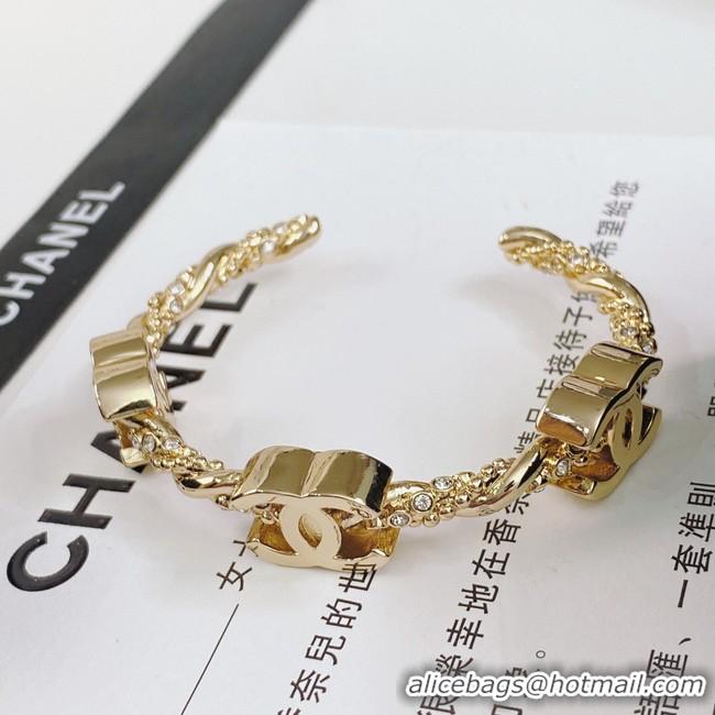 Best Price Chanel Bracelet CE8100