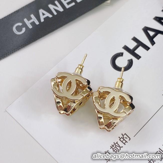 Luxury Chanel Earrings CE8101