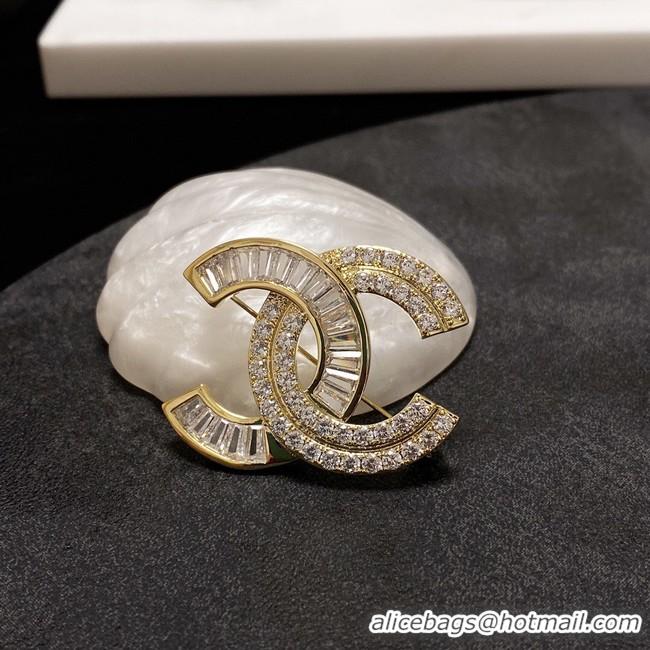 Sumptuous Chanel Brooch CE8112