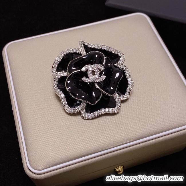 Luxurious Chanel Brooch CE8113