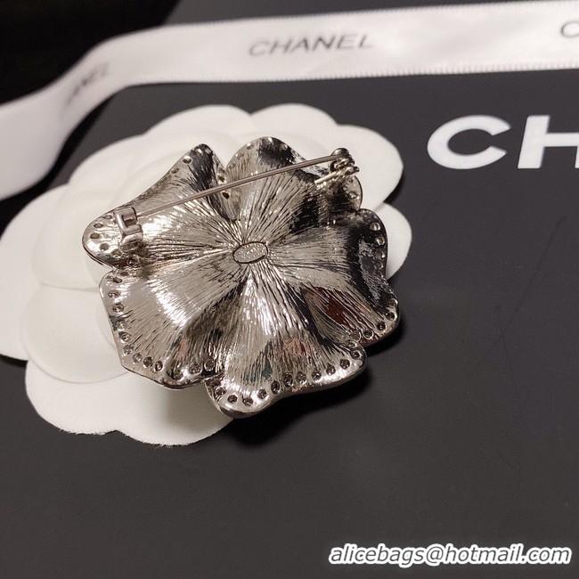 Luxurious Chanel Brooch CE8113