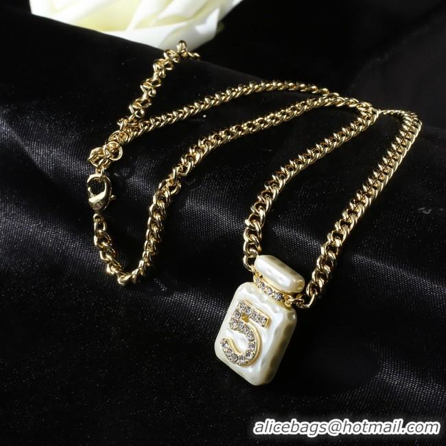 Best Grade Chanel Necklace CE8123