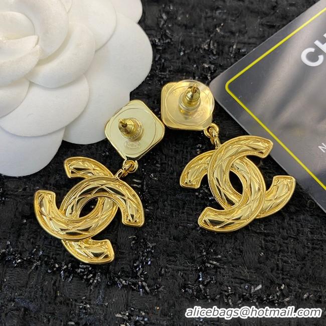 Stylish Chanel Earrings CE8187