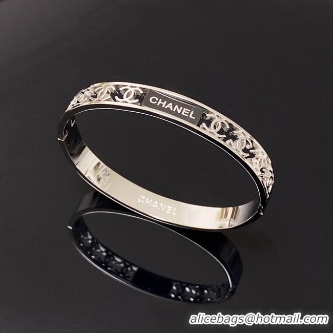 Luxury Discount Chanel Bracelet CE8330